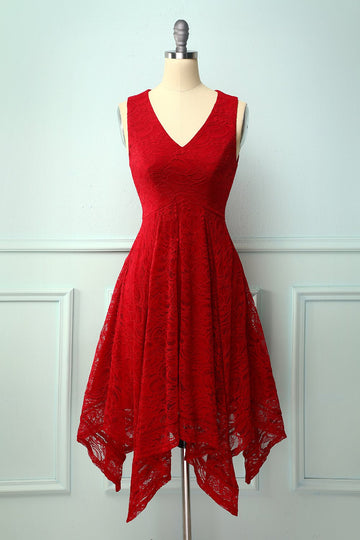 Vestido de renda assimétrico vermelho escuro